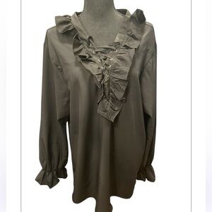 Unbranded NWOT black‎ blouse, size M (fits like a large).